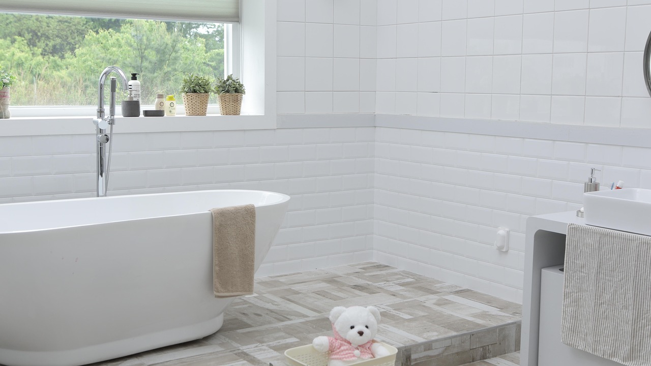 bathroom-1872193_1280.jpg Rénovation de salle de bain, Thézan-lès-Béziers