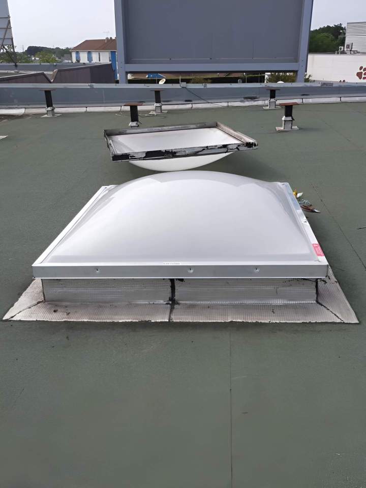 Pose de dalles sur plots, Agde